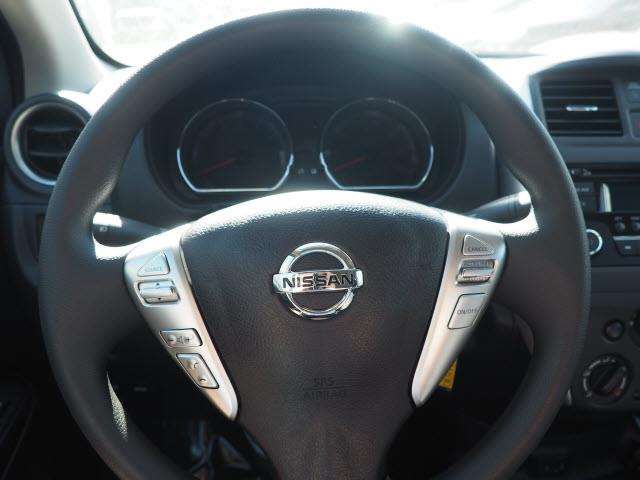 2017 Nissan Versa 1.6 SL 4dr Sedan